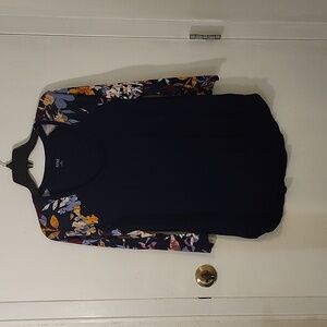 a.n.a Navy W/ floral sleeves